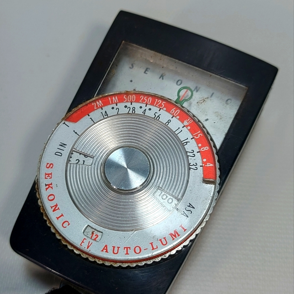 Vintage Sekonic L86 Auto-Lumi Light Exposure Meter w/ Protective Case